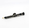 Przypinka obój - czarny miniaturowy instrument w pudełku prezentowym - wpinka 7,5 cm