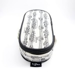 Piórnik materiałowy owalny kremowy w nuty 21x10x6cm kosmetyczka