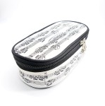 Piórnik materiałowy owalny kremowy w nuty 21x10x6cm kosmetyczka