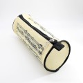 Piórnik materiałowy okrągły kremowy w nuty 22x7.5cm