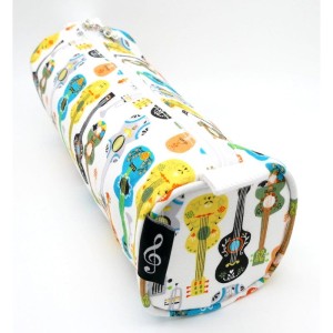 Piórnik z materiału okrągły kremowy kolorowa gitara i ukulele 23x8.5cm