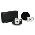 Muzyczny zestaw do kawy espresso biały z czarnym kluczem basowym - 2 porcelanowe filiżanki ze spodkiem w pudełku prezentowym