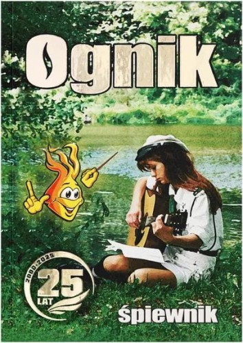 Ognik - śpiewnik harcerski w miękkiej oprawie - 450 piosenek z chwytami gitarowymi